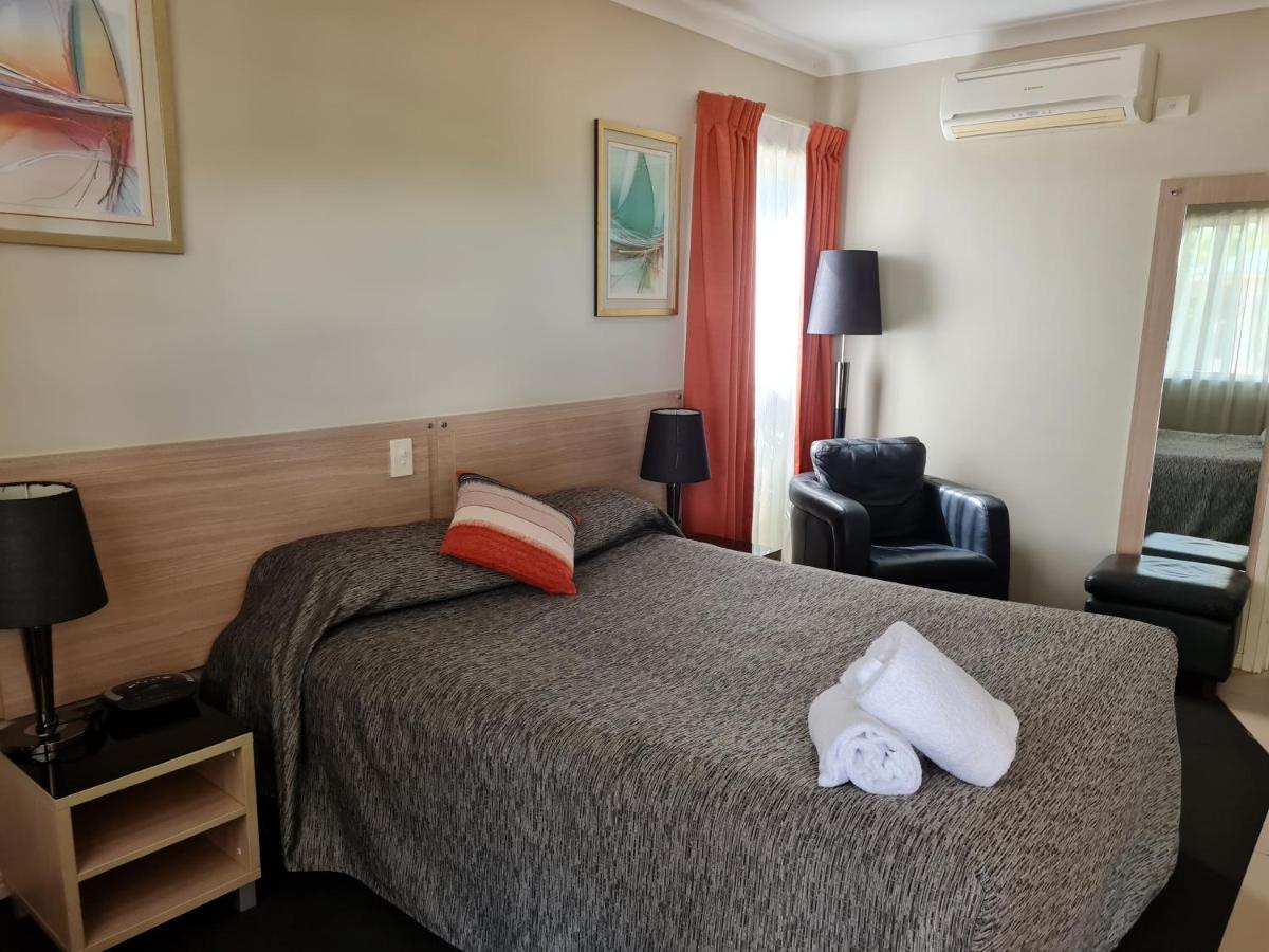 Cobar Central Motor Inn المظهر الخارجي الصورة